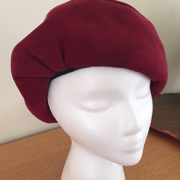 Hat - Picture 3 of 4